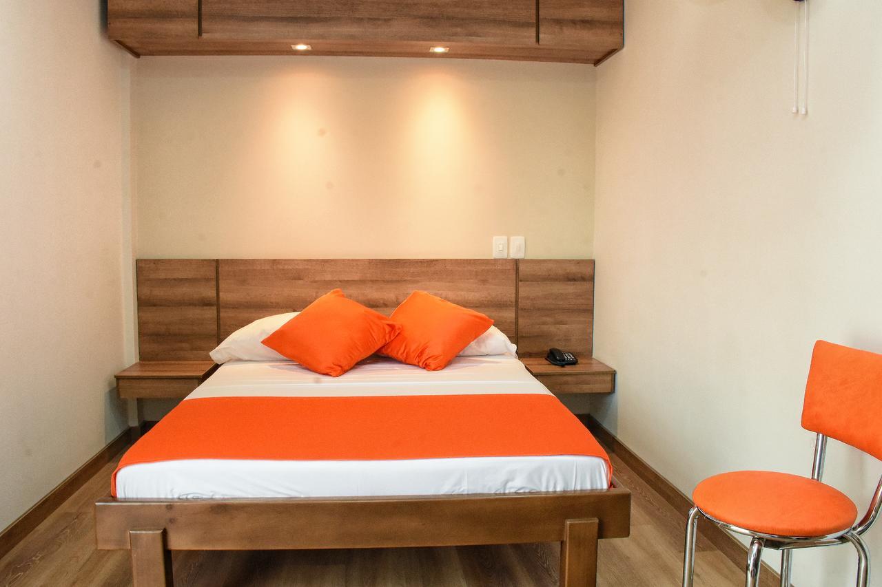 Hotel El Lago 1 Pereira Kültér fotó
